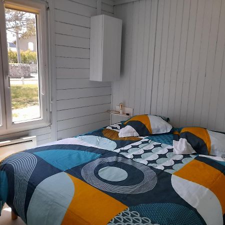 Maison les pieds dans la mer Quinéville Extérieur photo
